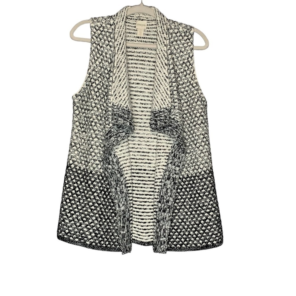 Chico’s black &‎ white cotton blend draped sleeveless sweater vest. Size 1 (M 8)
